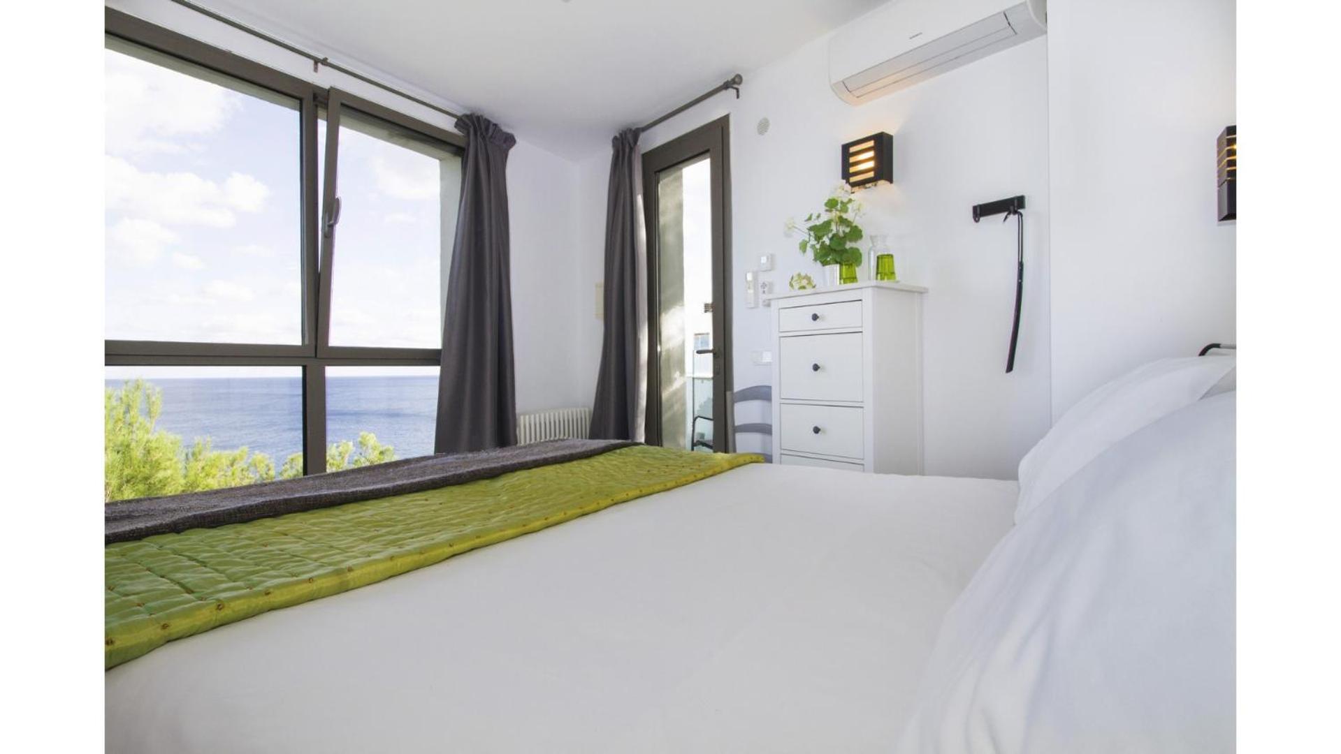 Ema, Moderna Con Piscina Frente Al Mar Villa Capdepera (Mallorca)