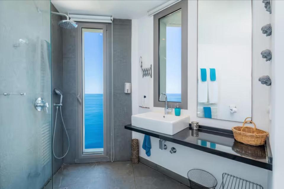 Ema, Moderna Con Piscina Frente Al Mar * Capdepera (Mallorca)